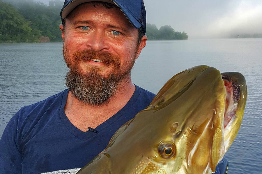 How to Catch Muskie - Fishing Videos